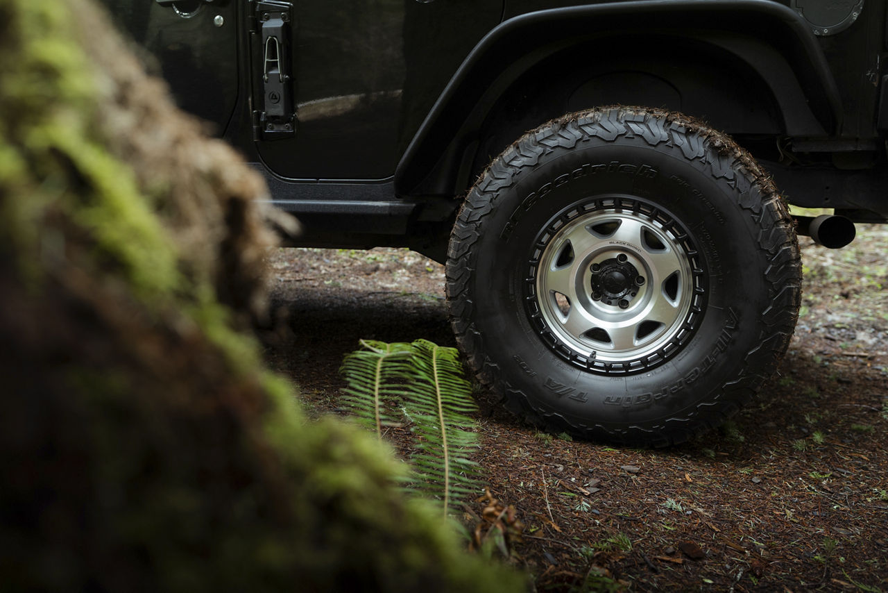 2018 Jeep Wrangler - Black Rhino VOYAGER - Silver | Wheel Pros